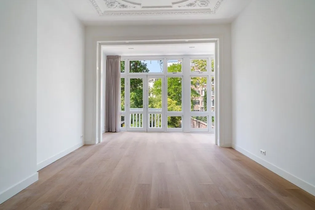 Entrée - Renovated Apartment with Garden in The Hague