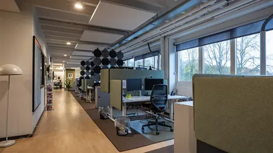 Kabinet - Modern Office with Glass Partitions in Albertslund