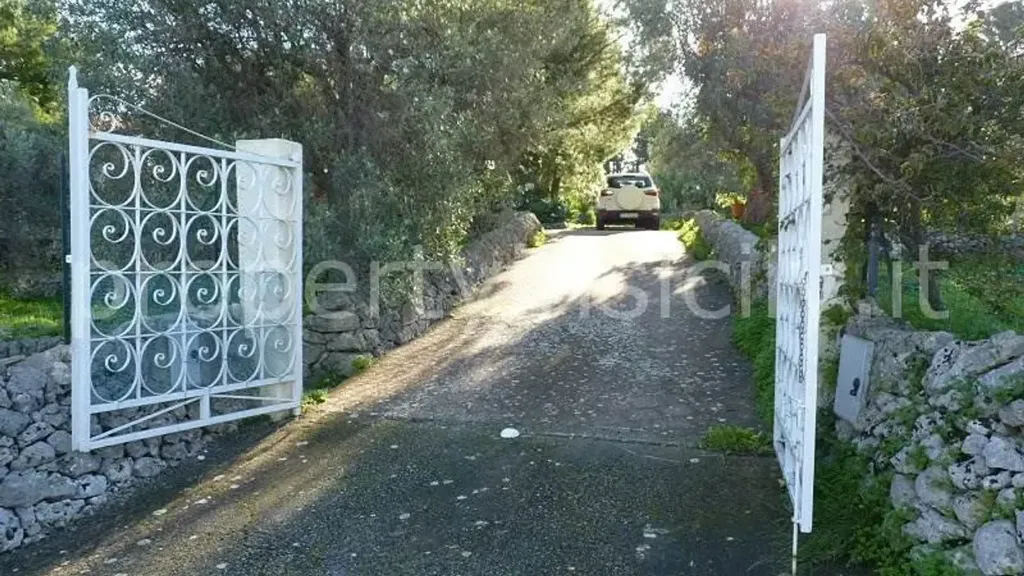 Villa with Panoramic Views in Noto