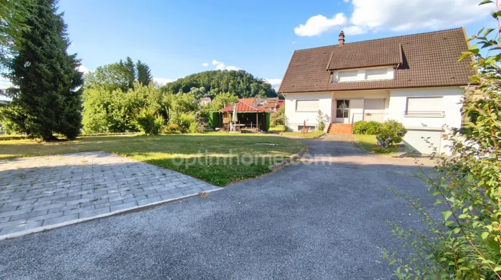 Extérieur - Maison d'Architecte avec Atelier à Proximité du Centre