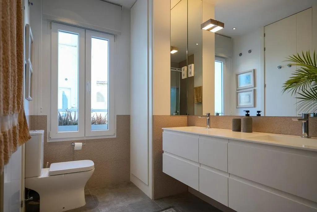 Salles de bain - Luxury Apartment with High Ceilings in Madrid