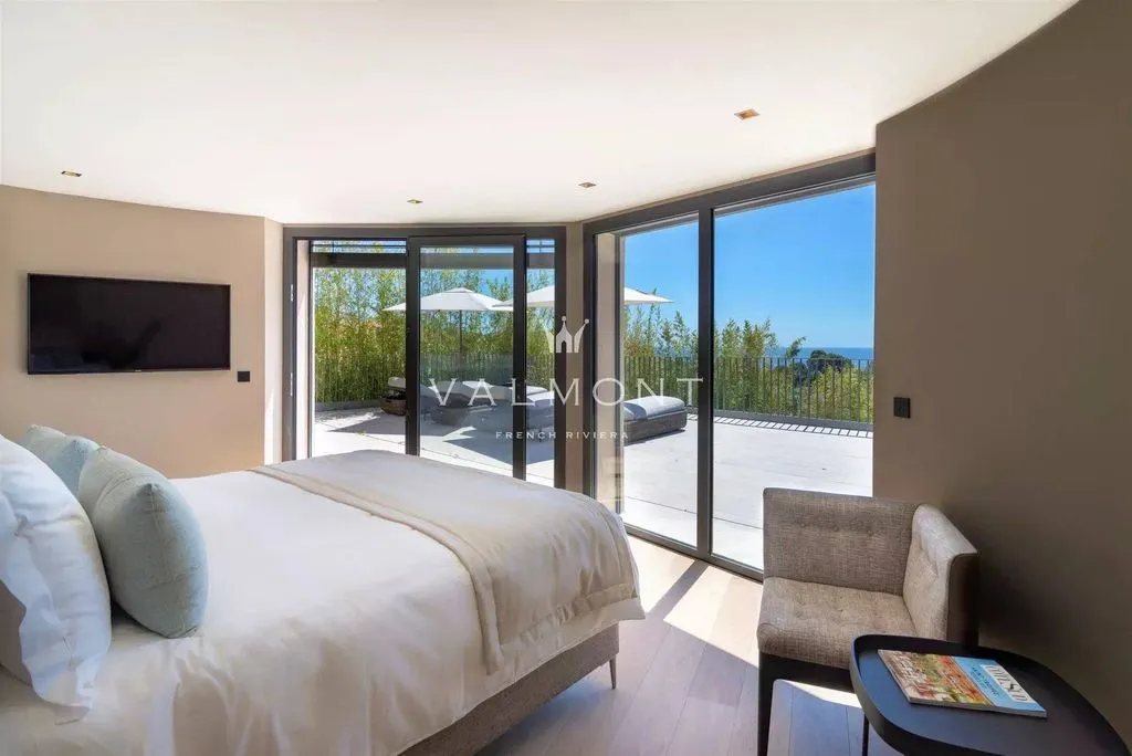 Bedrooms - Luxury Villa with Pool in La Croix-Valmer