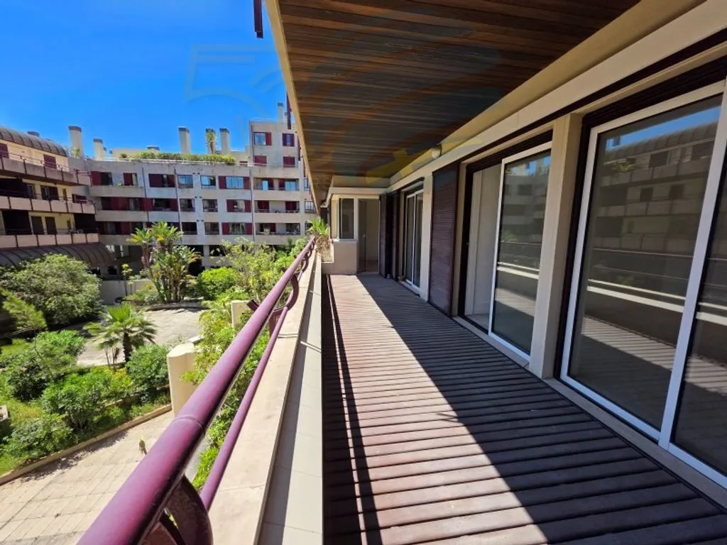 Rõdu - Luxury Flat with Pool in Estoril, Cascais