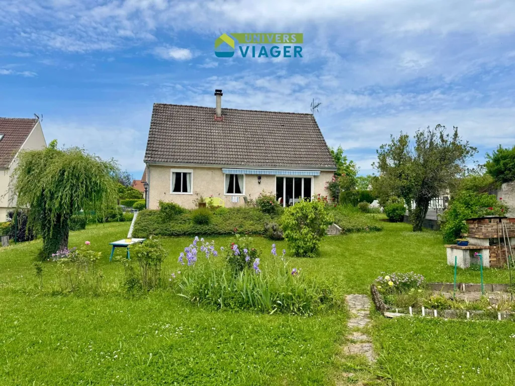 Giardino - Detached House with Lake View in Torcy