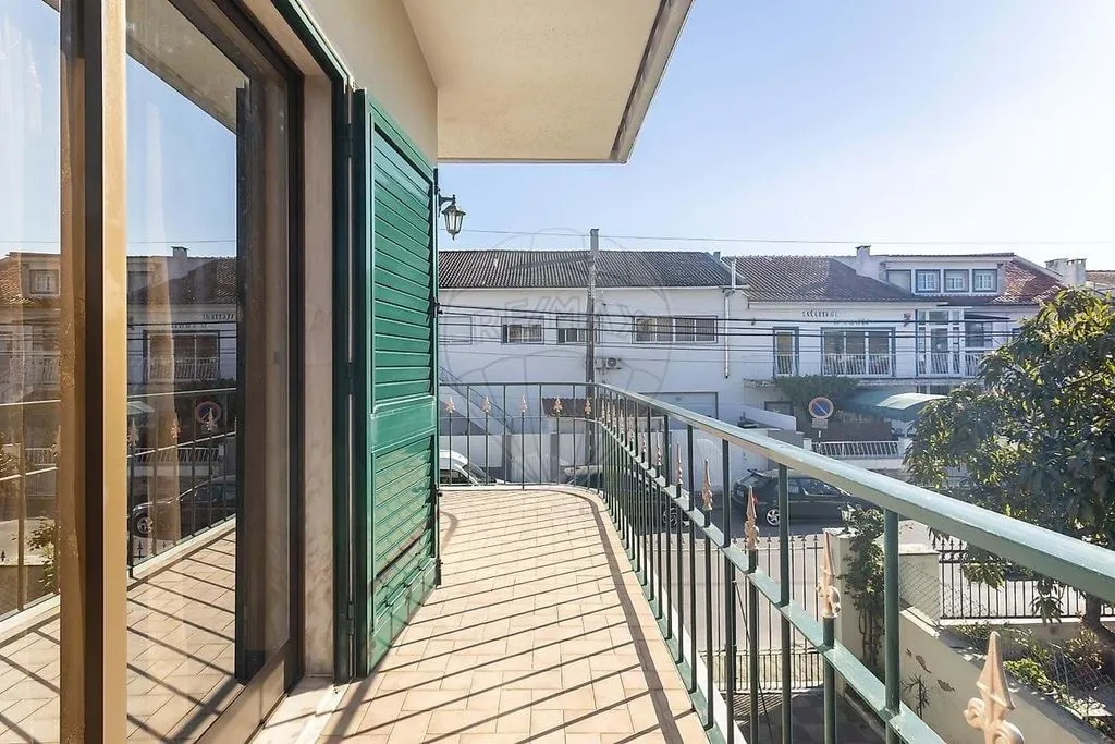 Balcon - Luxury Villa in Seixal, Setúbal