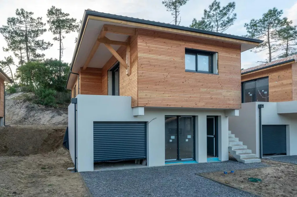 Välivaade - Atypical House with Balcony in Mimizan