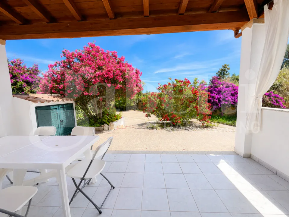 Terrasse - Ground Floor Apartment with Veranda in Budoni