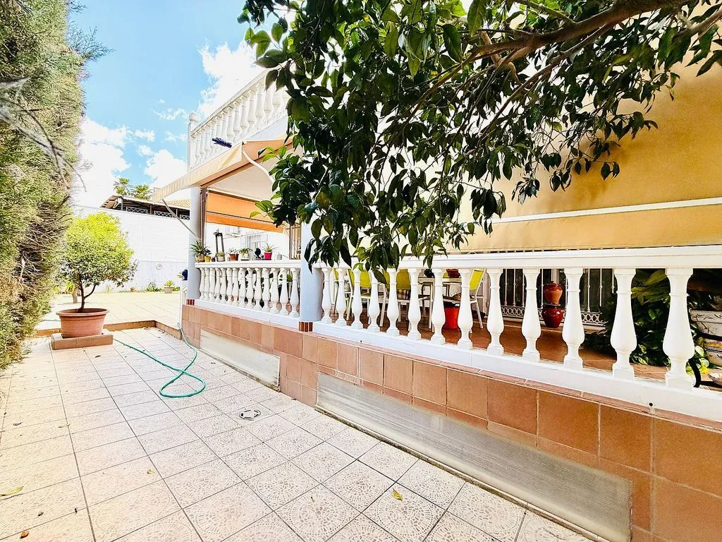 Terrasse - Single-Storey Chalet with Terrace in Montequinto