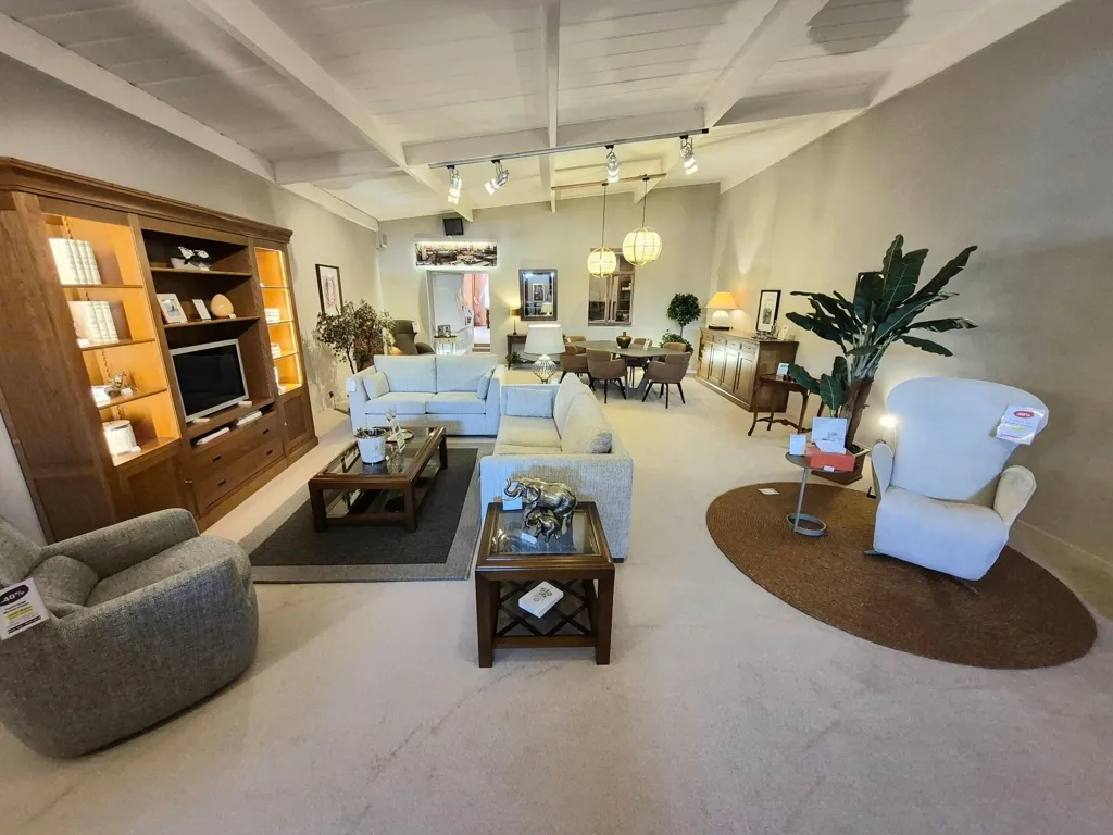 Living Room - Commercial Property with Loft in Mettet
