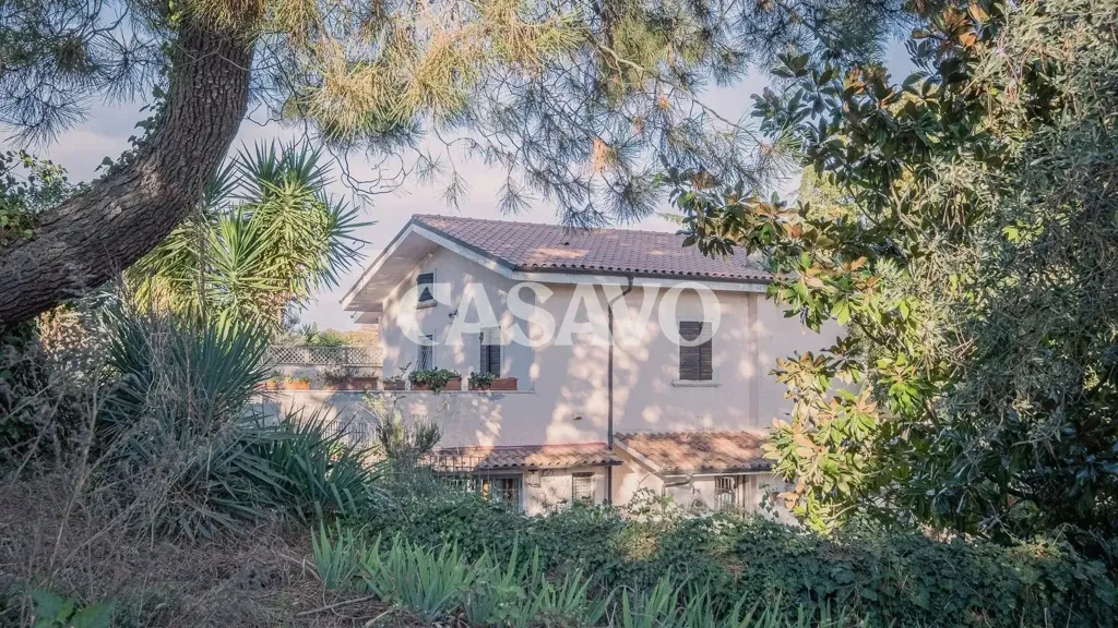 Exterior - Bifamiliar Villa with Garden in Formello
