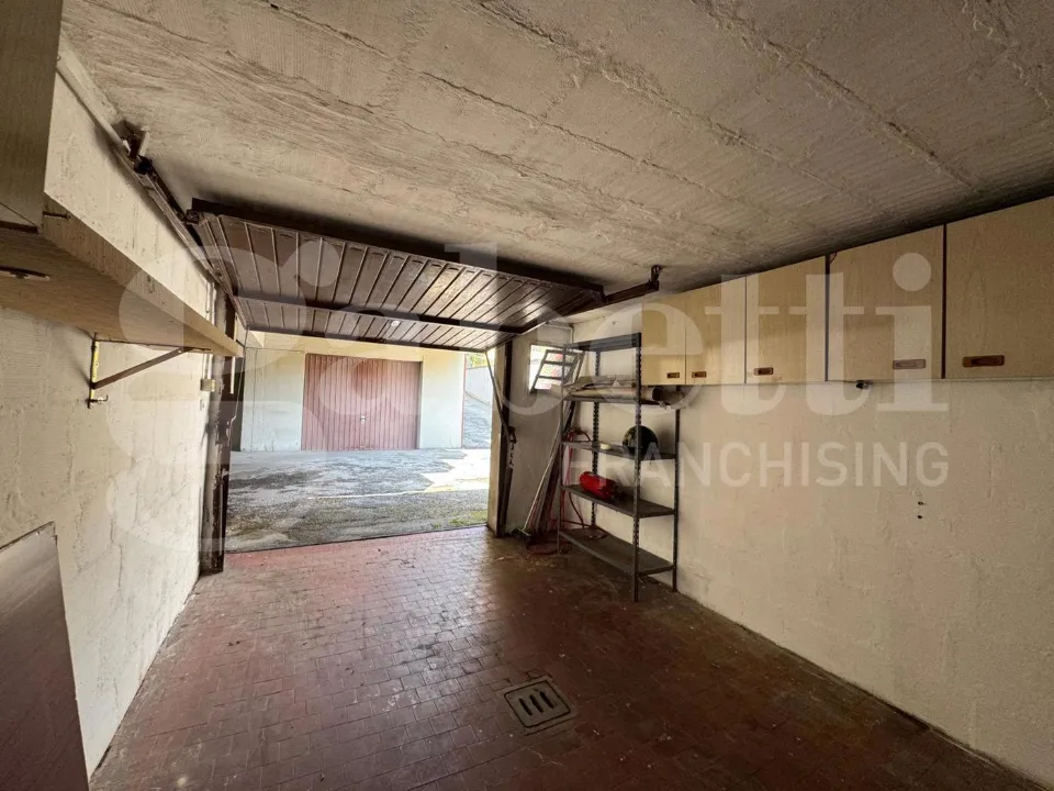 Garaaž - Apartment with Terrace and Garage in Funo Centre