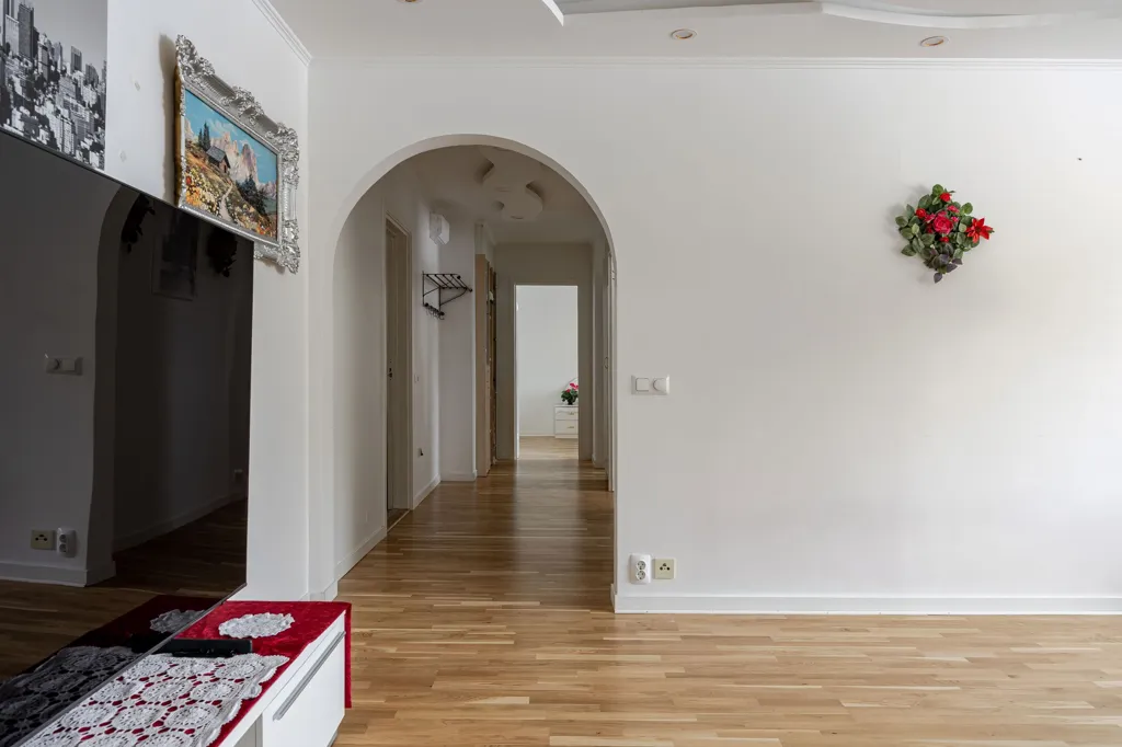 Living Room - Modern Flat with Large Balcony in Berga