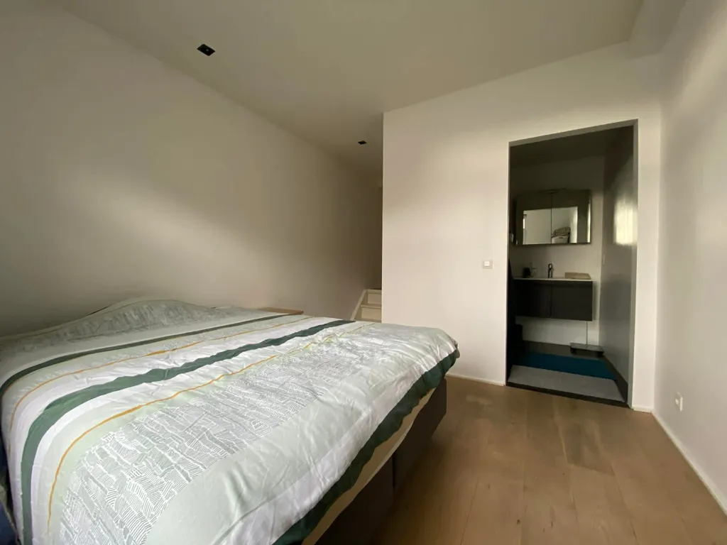 Bedrooms - Apartment with Large Skylights in Merksem, Antwerp