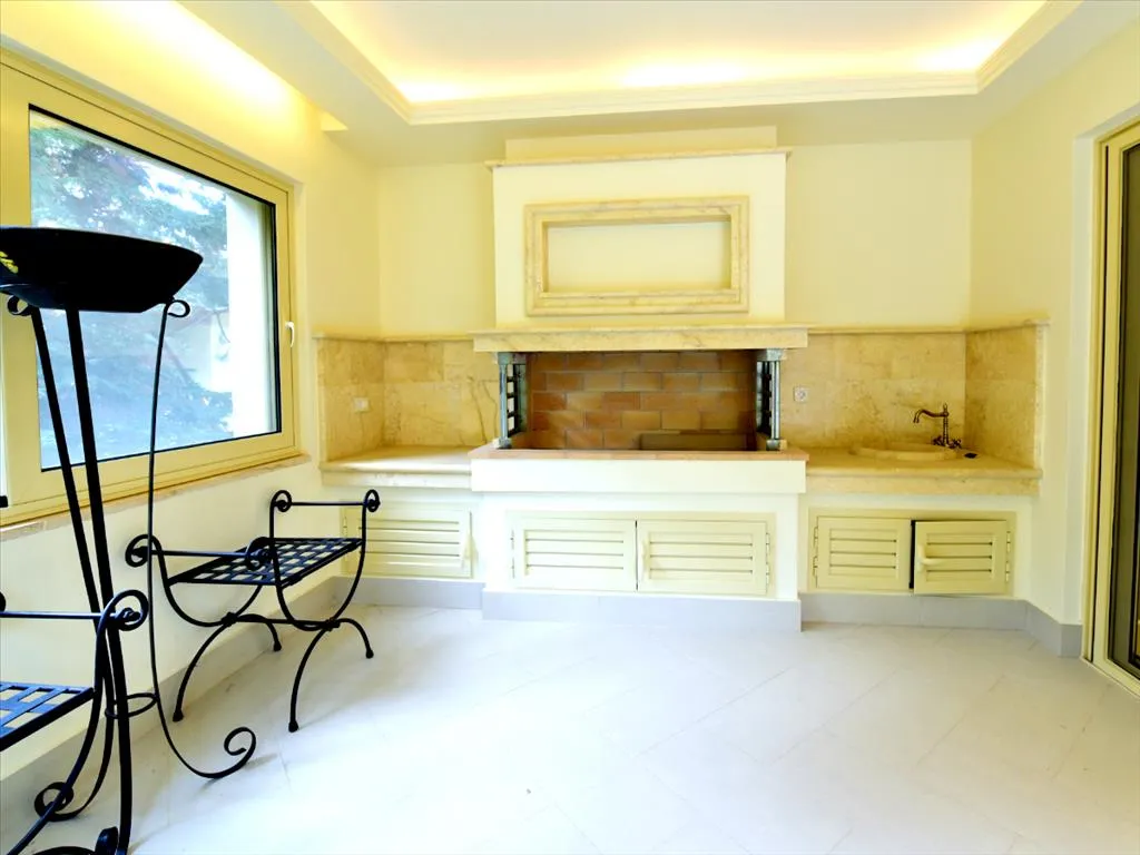 7-toaline maja asukohas Athens