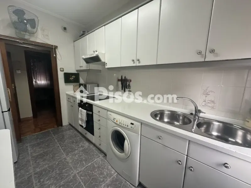 Köök - Spacious Student Flat with Metro Access in San Ignacio