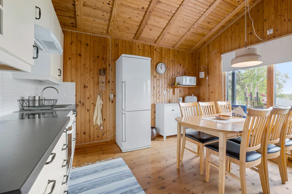 Comedor - Cottage with Fireplace in Råneå