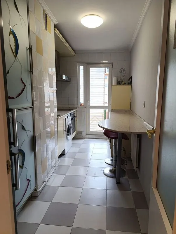 Köök - Apartment with Lift in Granja Poch Square, Torrelavega
