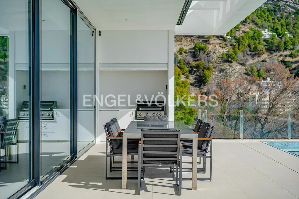 Bassein - Modern Villa with Sea Views in Altea Hills