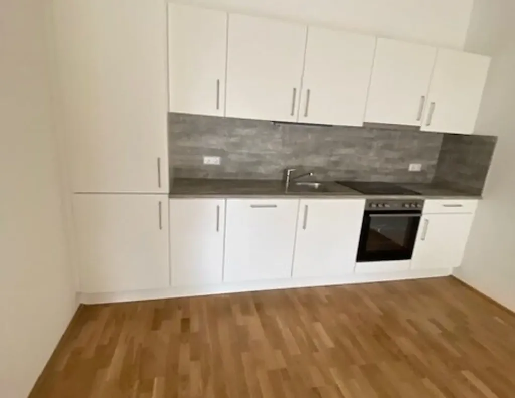 Cuisine - Rented Flat with Balcony at Knittelfeld Centre