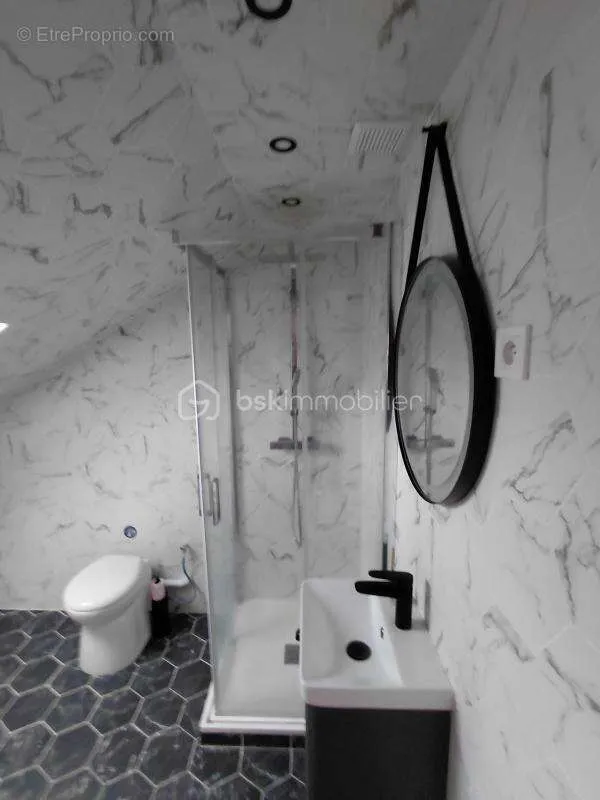 Salles de bain - Studio Rénové au Cœur de Dieppe