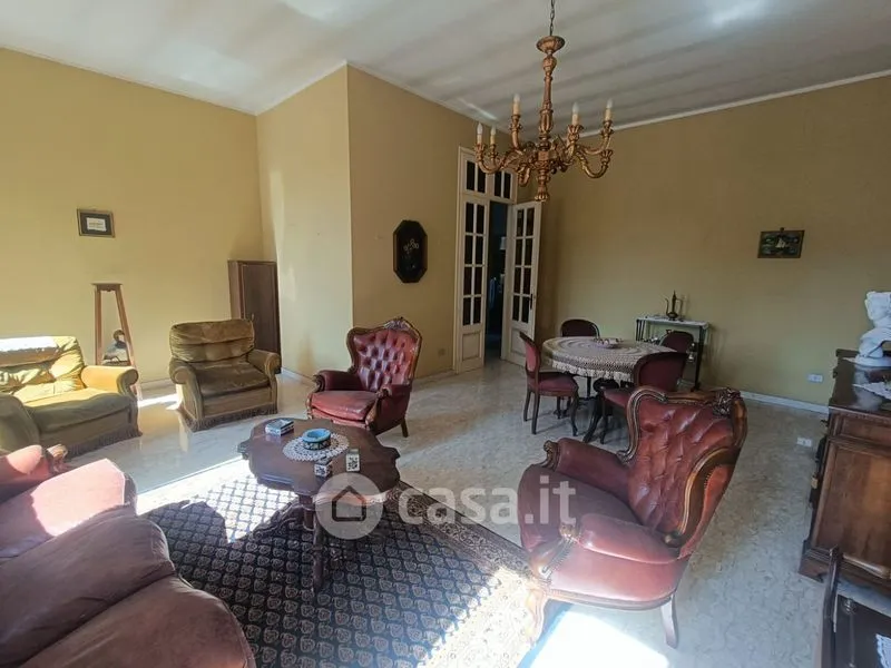 Elutuba - Townhouse with Piazza View in Brescello
