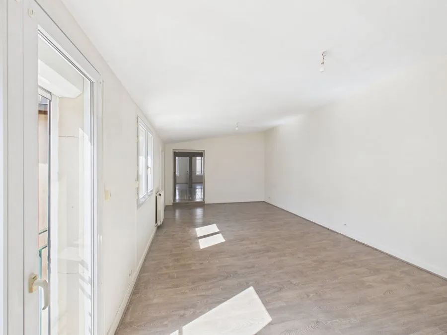 Pièces - Appartement 3 Pièces avec Parking à Nancy