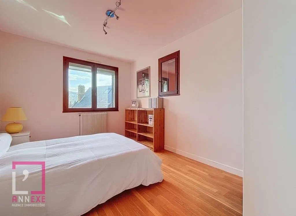 Bedrooms - 8-room house in Rochetaillée-sur-Saône