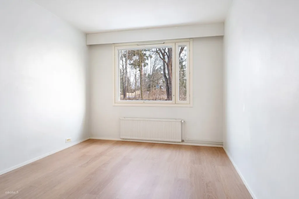 Pièces - Three-Room Flat with Balcony in Kauklahti