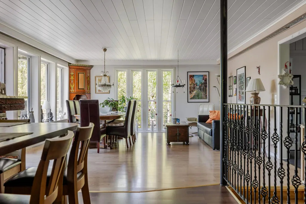 Söögituba - Suterräng Villa with Private Beach in Sandstrand