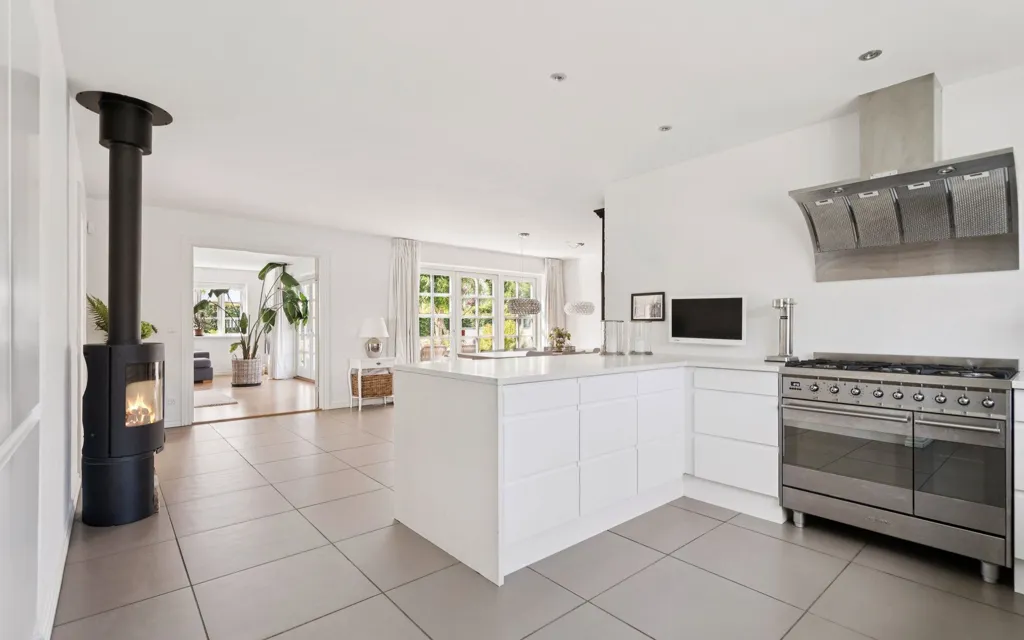 Kitchen - Fenced Villa with Garden in Aalborg
