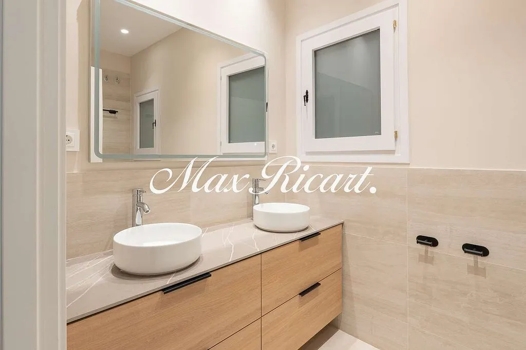 Salles de bain - Apartment with Balcony in La Dreta de l'Eixample
