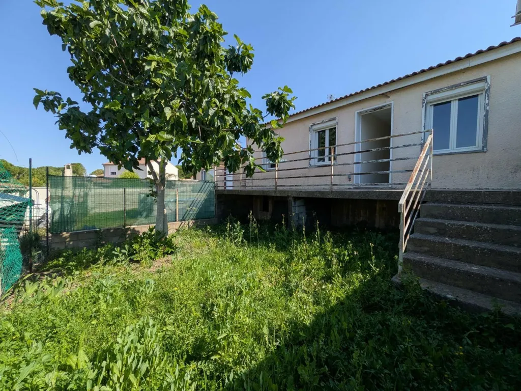 Giardino - Ground Floor House with Garden in Servian