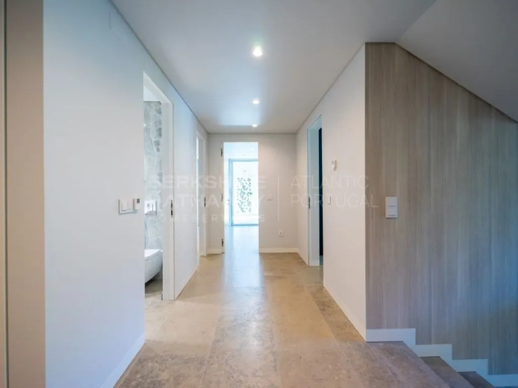 Hallway - Luxury Duplex with Pool in Cascais