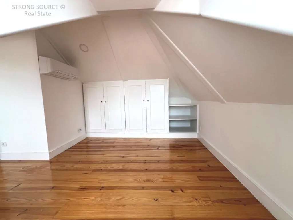 Toad - Luxury Apartments with River View in Graca, Lisbon