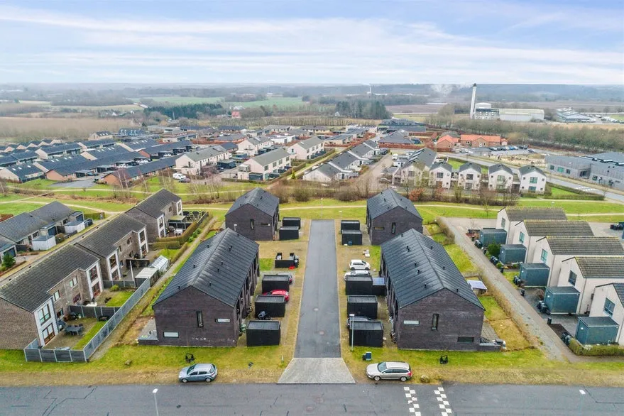 Vue aérienne - Architectural Rowhouses with Terraces in Sabro
