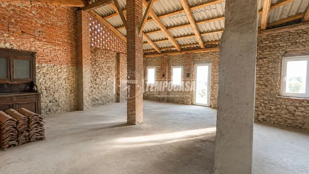Toad - Rustic Villa with Garden in Maglione