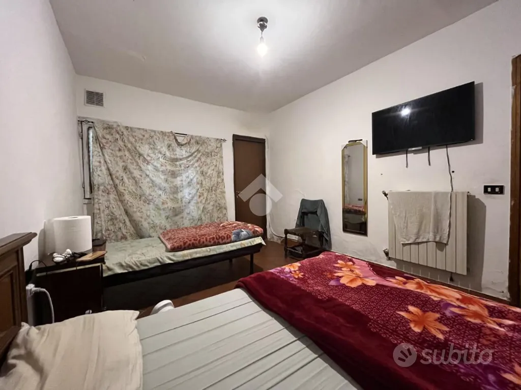 Chambres - Ground Floor Apartment in Seriate Centre