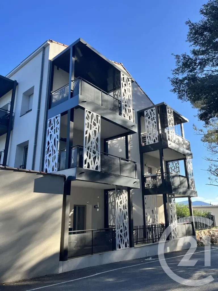 Extérieur - Studio avec Ascenseur et Parking à Peypin
