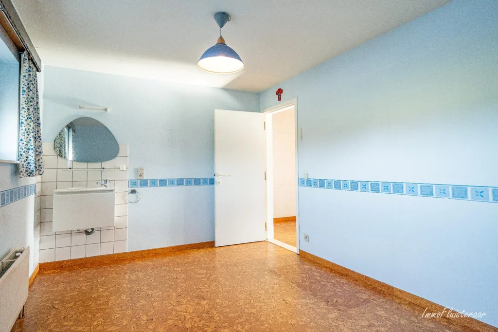 Salles de bain - Maison avec Écuries et Piste Extérieure à Bree