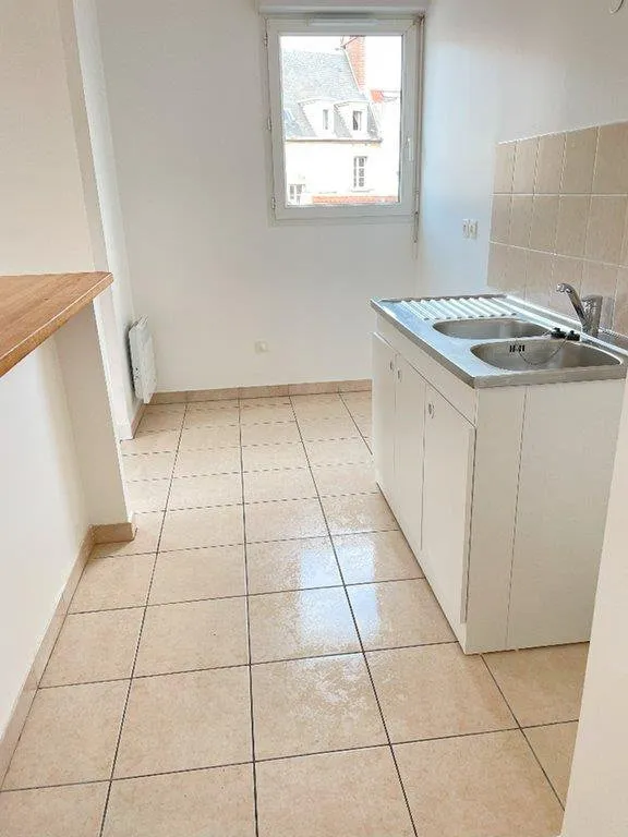 Cuisine - Appartement 3 Pièces avec Balcon à Saint-Ouen-l'Aumône