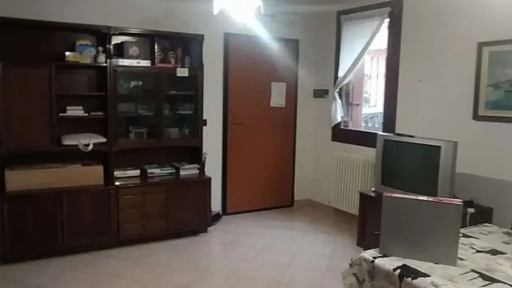Bureau - Rustic Bilocale with Garage in Conselice