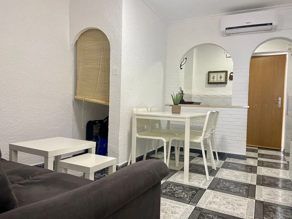 Elutuba - Terraced House with Terrace in Plaza de Toros