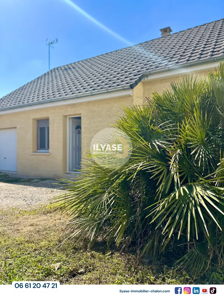 Extérieur - Maison avec Terrasse et Garage à Champforgeuil
