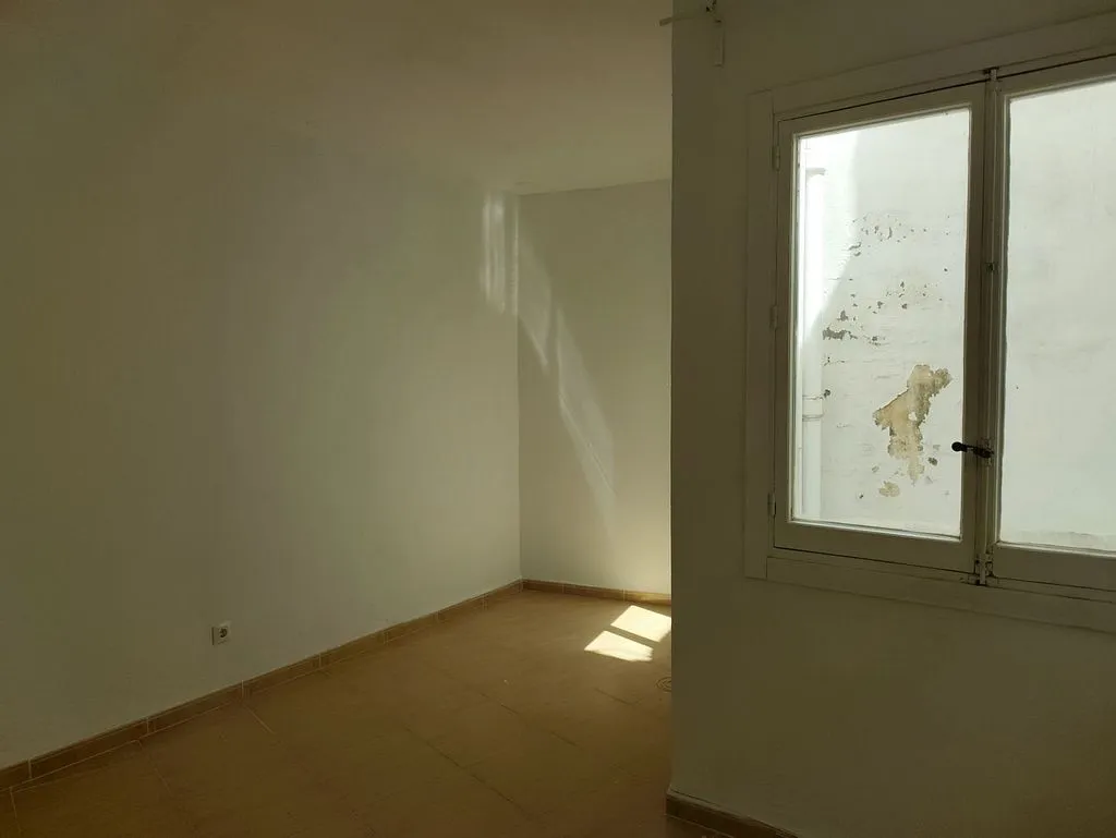 Stanze - 3-Bedroom Flat with Balcony in Historic Centre