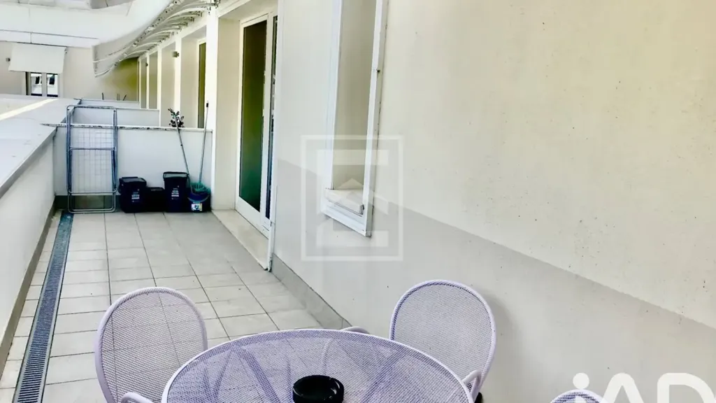 Jardin - Penthouse with Pool View in Desenzano del Garda