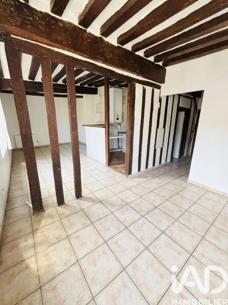 Toad - 3-Piece Apartment in Compiègne Centre