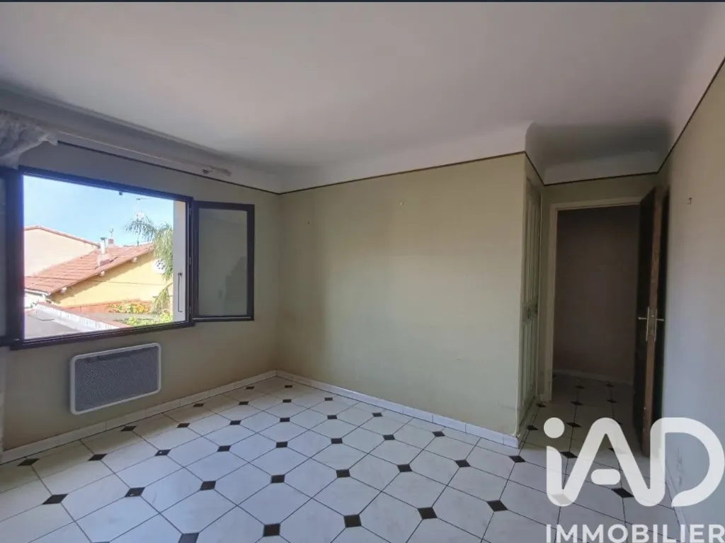 Pièces - Appartement 4 Pièces avec Balcon et Garage à Perpignan