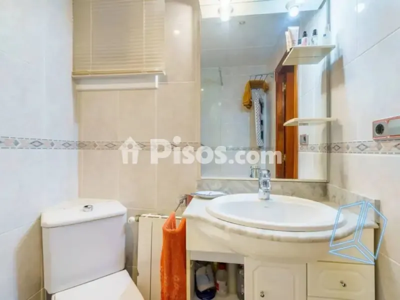 Vannitoad - Ground Floor Flat with Balcony in Gavà