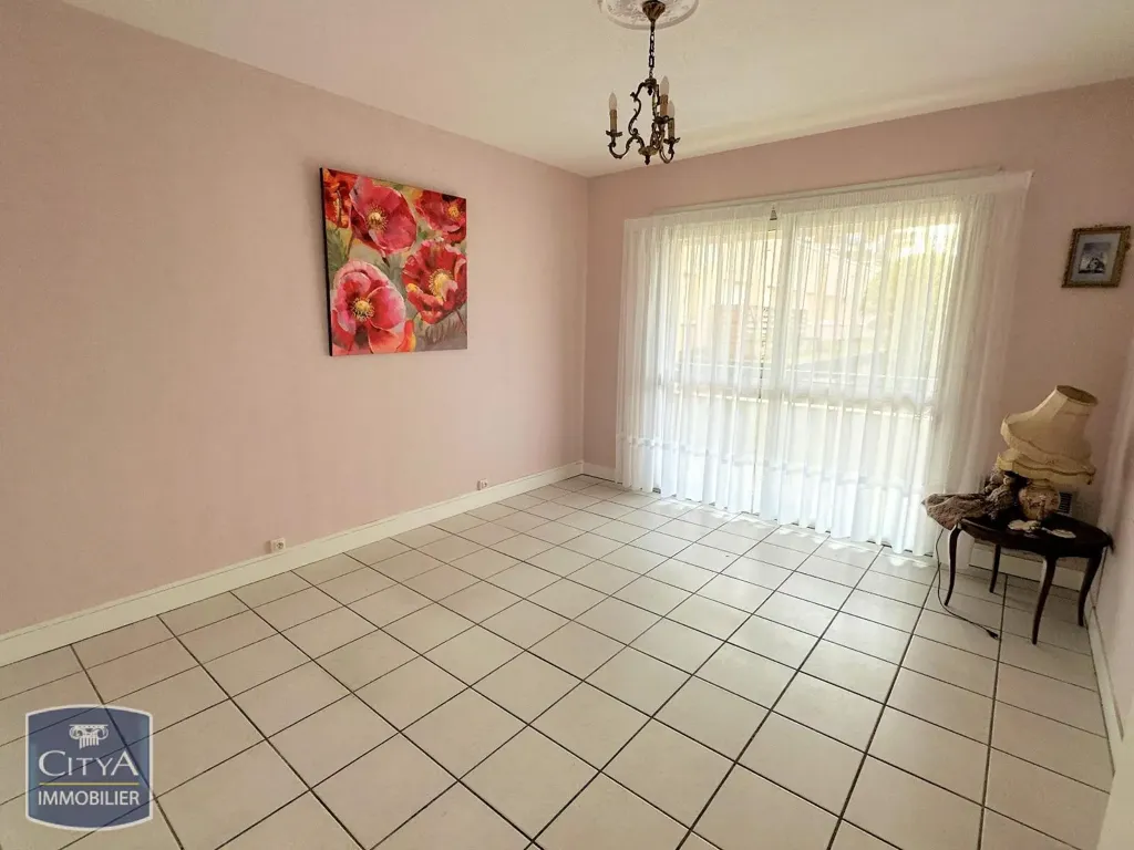 Pièces - Appartement Lumineux avec Balcon à Périgueux