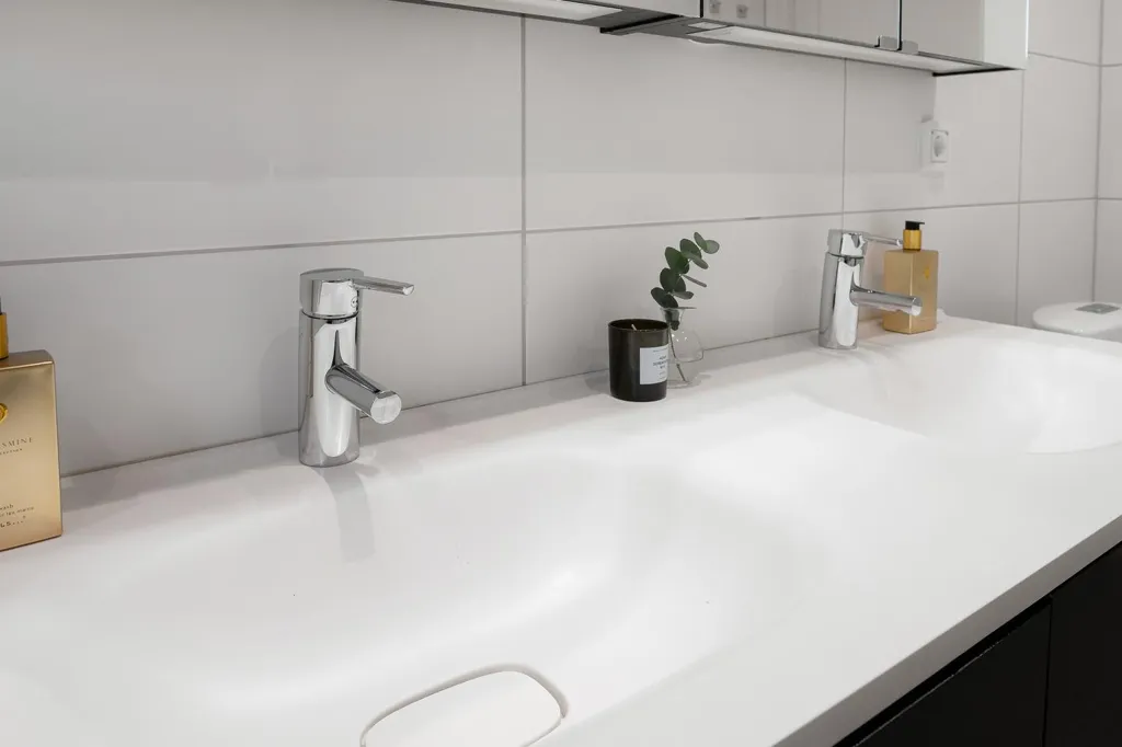 5-toaline maja asukohas Solna